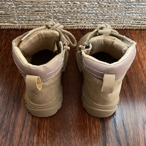 Zara toddler boots, tan, size 24 (US size 7.5) - Picture 4 of 5